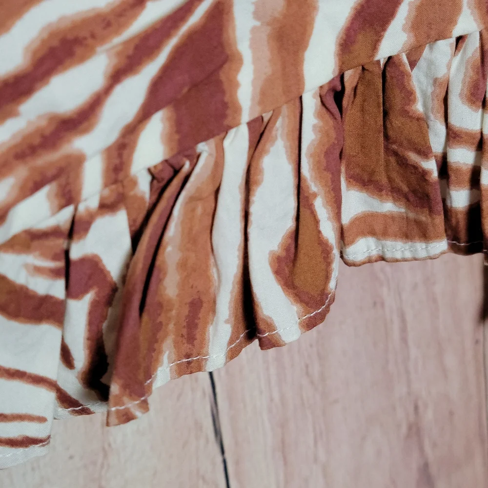 NWT Love the Label (Anthro) Smocked Puff Sleeve Blouse Brown Zebra Print - Picture 14 of 16